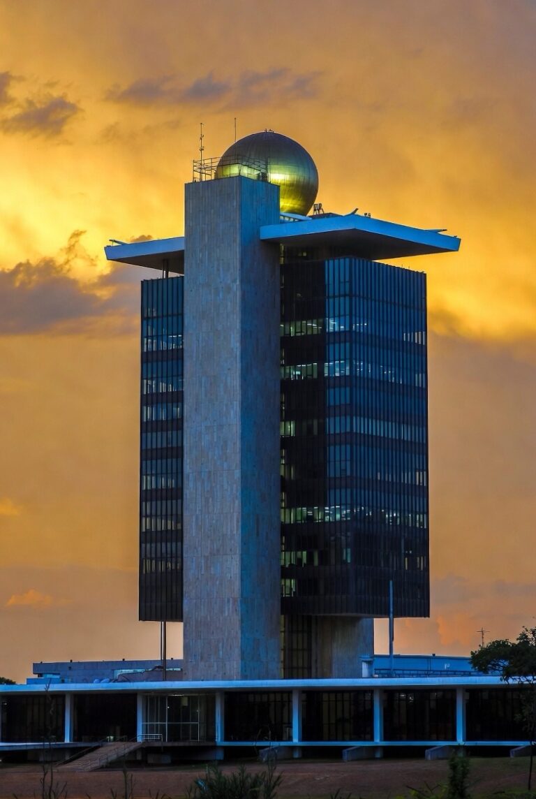 Mercado vê comunicado do BC sinalizar queda da Selic no 1º trimestre de 2026