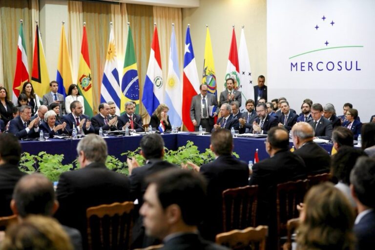 Mercosul expõe suas feridas: alerta sobre Maduro e impaciência com a Europa dominam cúpula